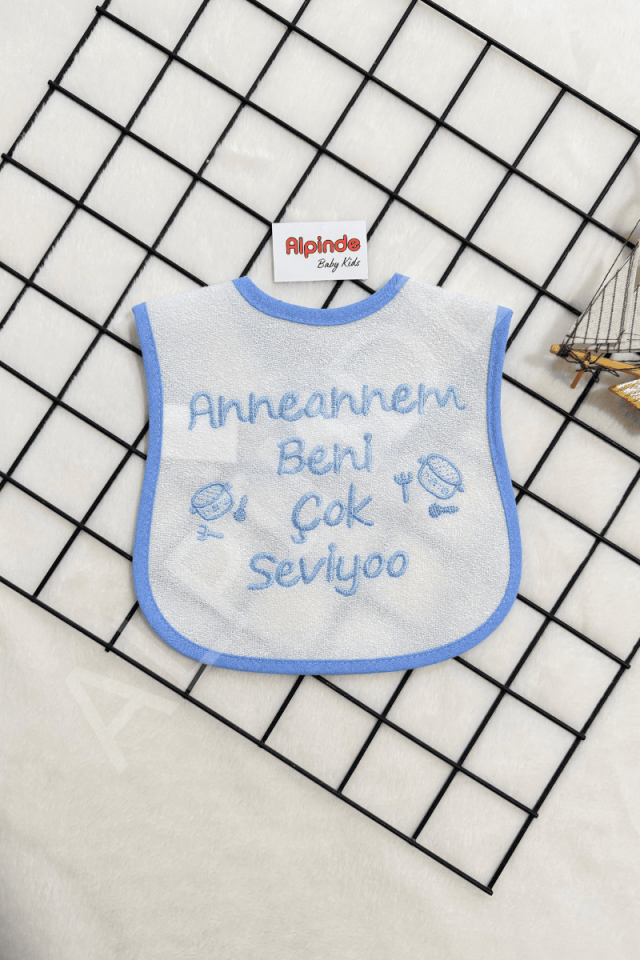 Anneannem Beni Çok Seviyoo Yazılı Mama Önlüğü