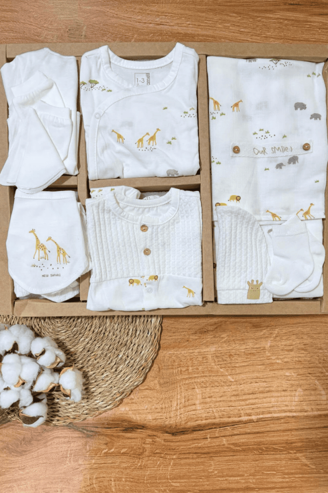 Safari Figürlü Tulumlu Yenidoğan Erkek Bebek Müslin Battaniyeli 10lu Zıbın Set Hastane Çıkışı