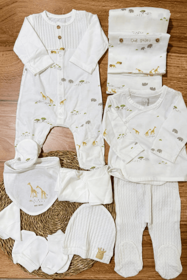 Safari Figürlü Tulumlu Yenidoğan Erkek Bebek Müslin Battaniyeli 10lu Zıbın Set Hastane Çıkışı