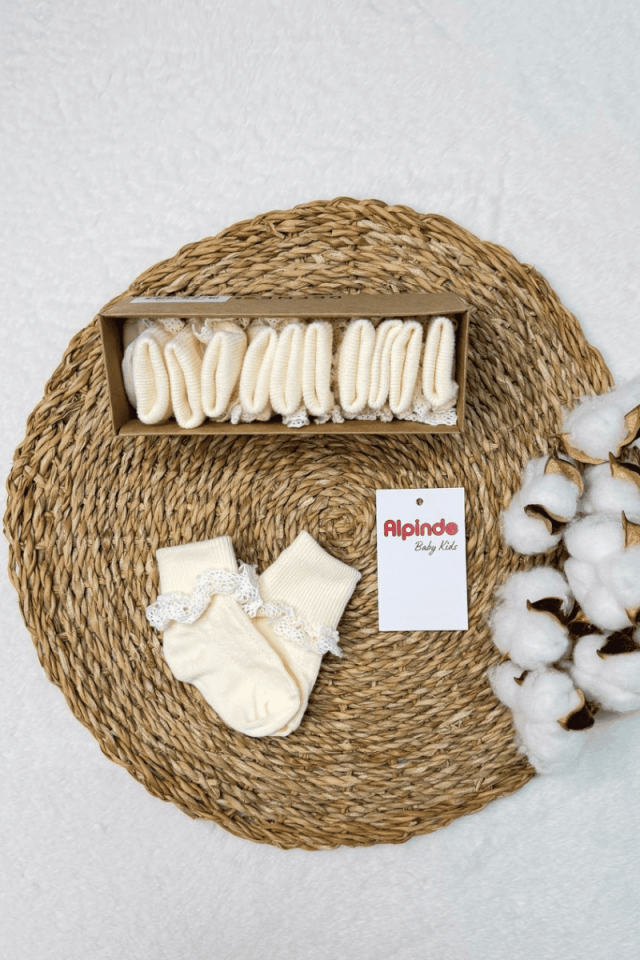 Düz Dantelli Pamuk 6 lı Yenidoğan Bebek Soket Çorabı 0-6  Ay