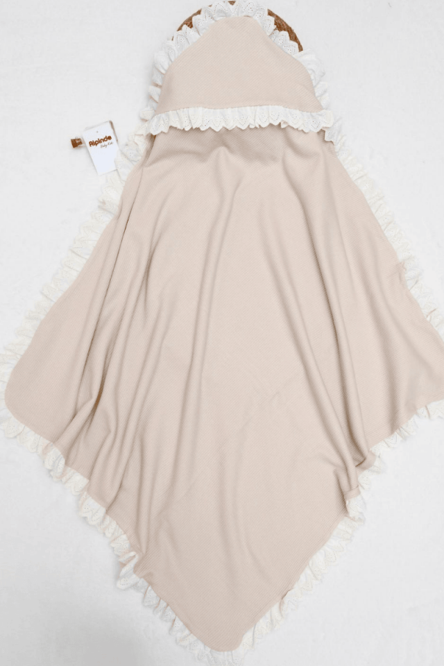 Waffle Kumaş Fistolu Kız Bebek %100 Pamuklu Kundak Battaniye 90*90 cm Vizon