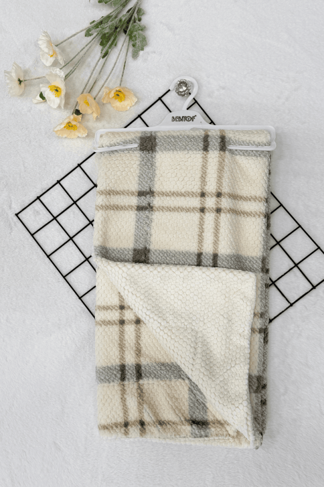 Ekose Desenli Welsoft Bebek Battaniyesi (90x100 Cm)