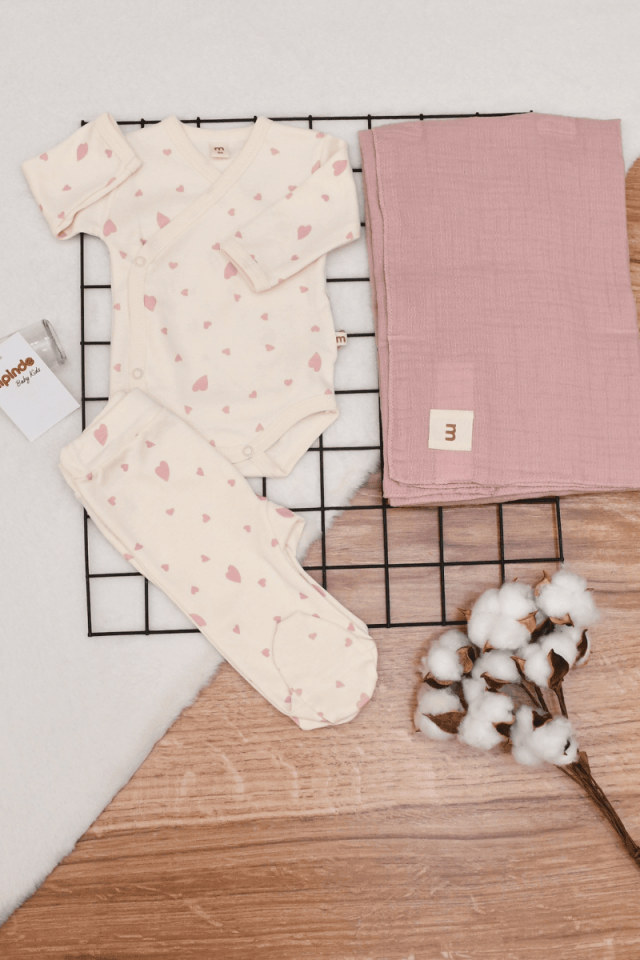 Kalp Baskılı Kız Bebek Yenidoğan 3lü Hastane Çıkış Set 0-3 Ay Pembe