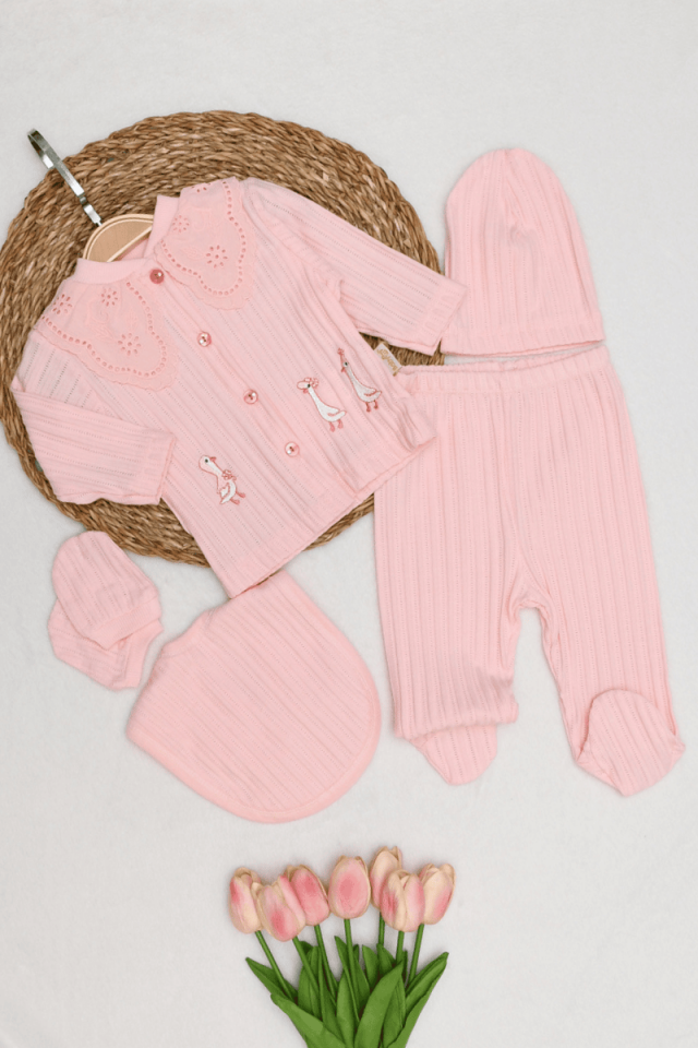 Yakası Dantelli Ördek Nakışlı Öğden Düğmeli %100 Pamuk Jakarlı Yenidoğan  Hastane Çıkış Seti 0-3 Ay Somon